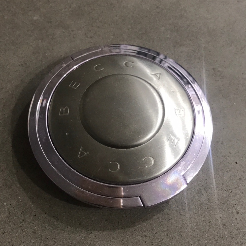 Becca Highlighter Prismatic Amethyst